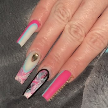 21 Nail Lounge - Arlington - Nails by Danny @21.nail.lounge - Nail Salons Near Me - Arlington, Virginia