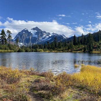 Picture Lake - Gorgeous views! - Parks Near Me - Picture Lake, Washington