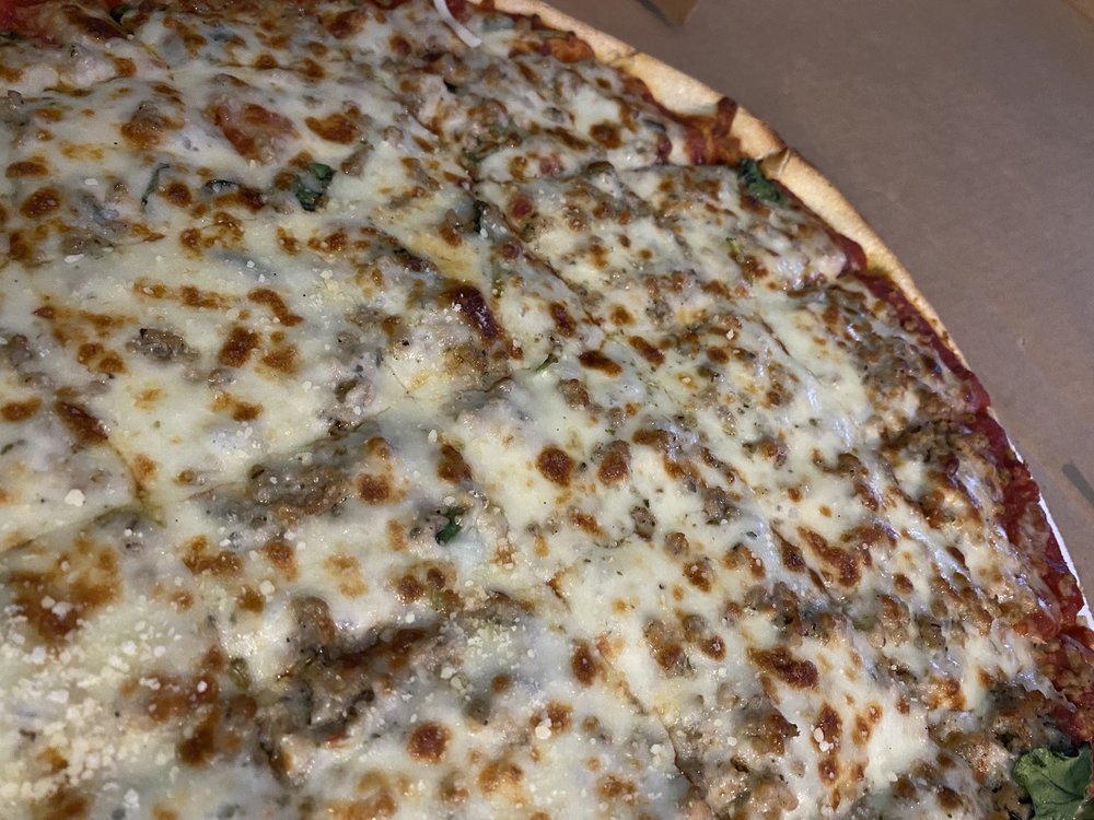 Food from Paint's Underground Pizza