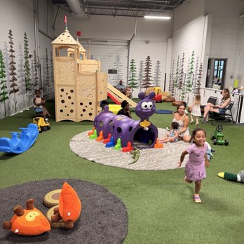 WonderPlay & Coffee - Camper's room - Indoor Playcenter Near Me - Chicago, Illinois WonderPlay & Coffee - Camper's room - Indoor Playcenter Near Me - Chicago, Illinois