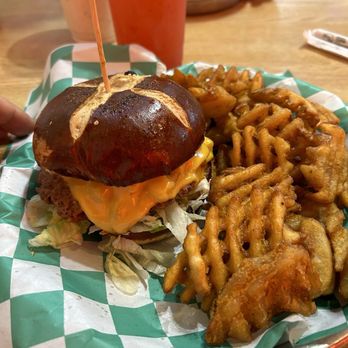 Twisted Plants - Pineapple Express - Burgers Near Me - Milwaukee, Wisconsin