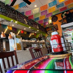 Yummy Tacos - Inside