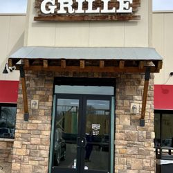 Pepper's Fireside Grille - Main entrance