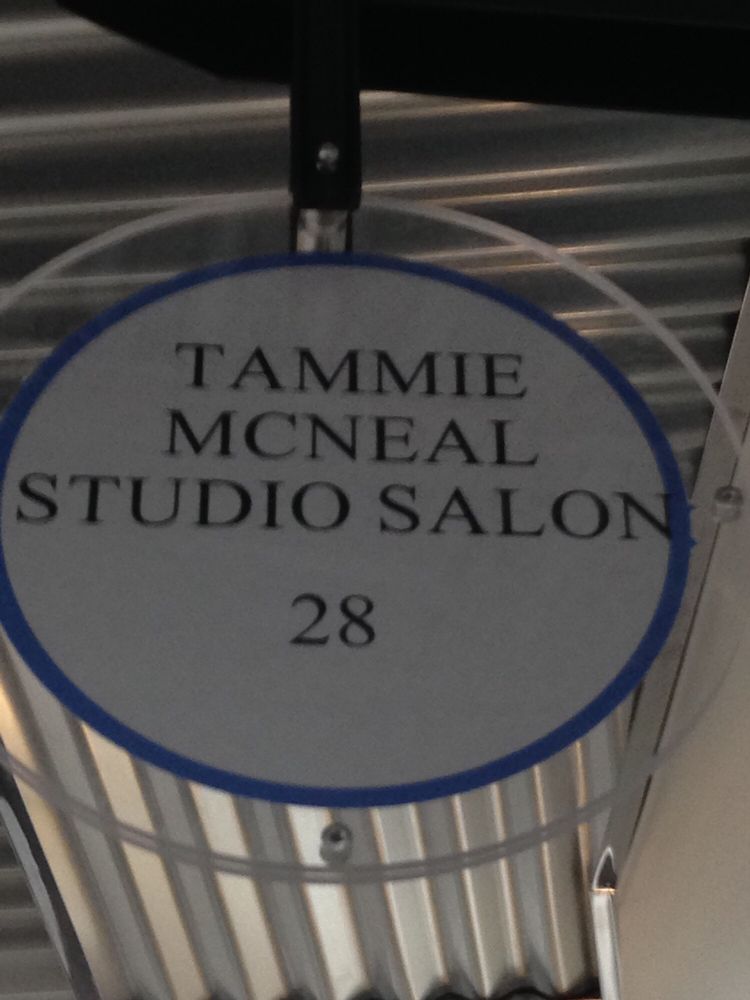 Tammie McNeal Studio Salon Logo