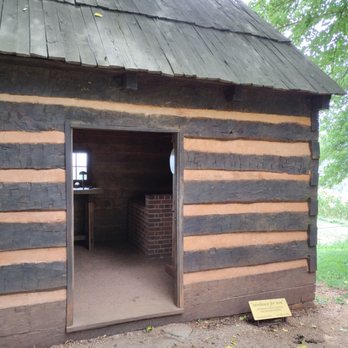 Thomas Jefferson's Monticello - Landmarks & Historical Buildings Near Me - Charlottesville, Virginia