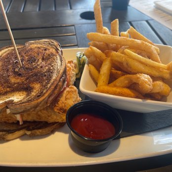 Incline Public House - COD sandwich - Pizza Near Me - Cincinnati, Ohio Incline Public House - COD sandwich - Pizza Near Me - Cincinnati, Ohio