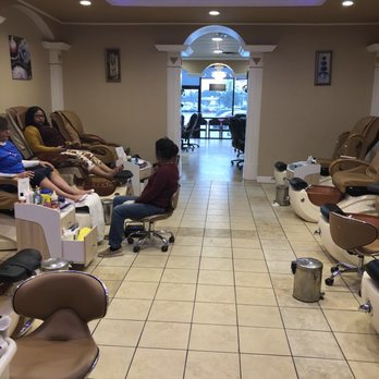Golden Nail & Spa - Nail Salons Near Me - Florence, South Carolina
