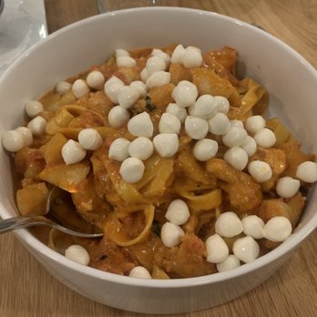 Paparazzi Italian Restaurant  - Fettuccine Mitty with an (extra) helping of some fresh mozz! - Italian Near Me - Darien, Connecticut