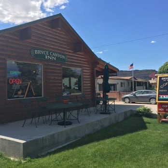 Bryce Canyon Coffee - Lovely patio outside to enjoy your fresh coffee - Coffee & Tea Near Me - Tropic, Utah Bryce Canyon Coffee - Lovely patio outside to enjoy your fresh coffee - Coffee & Tea Near Me - Tropic, Utah