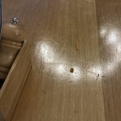 Pig N Whistle - Every single table is dirty.