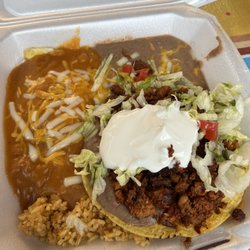 La Jungla - Chile relleno and tostada. The Chile relleno was terrible!
