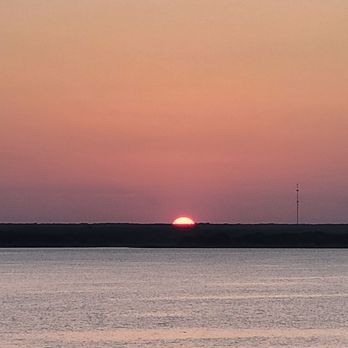 Pates RV Park - Sunset on nearby Lake Whitney - RV Parks Near Me - Whitney, Texas Pates RV Park - Sunset on nearby Lake Whitney - RV Parks Near Me - Whitney, Texas