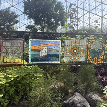 Mitchell Park Domes - Showroom - Parks Near Me - Milwaukee, Wisconsin