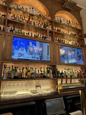 Rocco's Sports & Rec by null