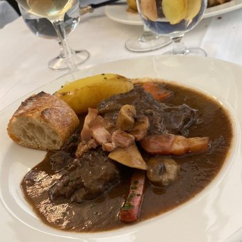 Chez René - The beef bourguignon, popular dish! - French Near Me - Paris, 75 Chez René - The beef bourguignon, popular dish! - French Near Me - Paris, 75