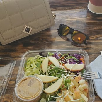 Food For Thought - Thai noodles salad - Juice Bars & Smoothies Near Me - Marathon, Florida