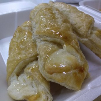 El Mofongo - I came here for these cheese rolls! - Cuban Near Me - Jacksonville, Florida