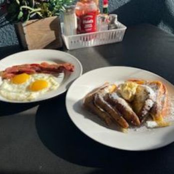 Charly’s Kitchen Express - French toast combo - Breakfast & Brunch Near Me - Victorville, California