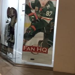 Fan HQ - Fan HQ in Ridgedale Mall
