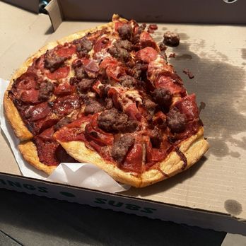 Longos Pizza - Mentor Ave - This is how Longo's delivers pizza, after an almost 2 hour wait. - Pizza Near Me - Mentor, Ohio Longos Pizza - Mentor Ave - This is how Longo's delivers pizza, after an almost 2 hour wait. - Pizza Near Me - Mentor, Ohio