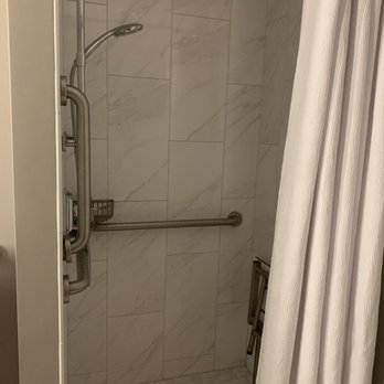 Phoenix Park Hotel - Shower - Hotels Near Me - Washington, DC, District of Columbia