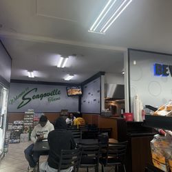 Gordos Tacos - Seating next to the alcohol