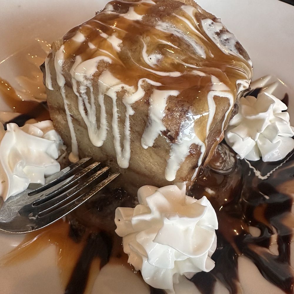 Harry's Bar and Grill - Bread Pudding - American Near Me - Milwaukee, Wisconsin