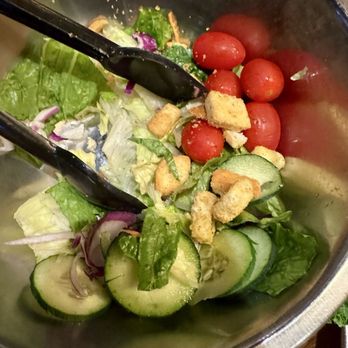 Cattlemens Steakhouse - Salad bowl - Diners Near Me - Rohnert Park, California