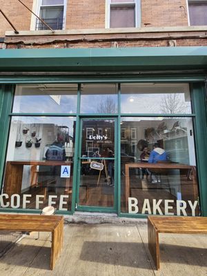 Dolly's Coffee Shop by null