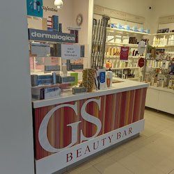 Glamour Secrets GS Beauty Bar - Chilliwack BC