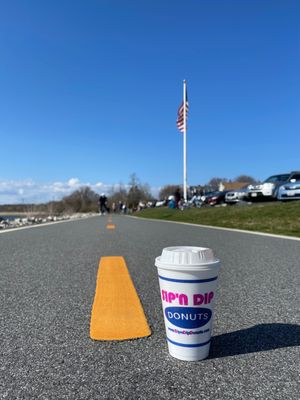 sip n dip donuts hours