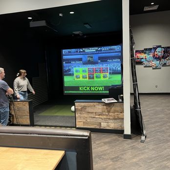 Lefty's Alley & Eats - Indoor golf/soccer - Bowling Near Me - Lewes, Delaware Lefty's Alley & Eats - Indoor golf/soccer - Bowling Near Me - Lewes, Delaware