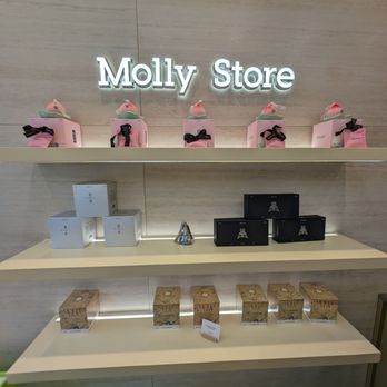 MOLLY TEA - Updated July 2024 - 157 Photos & 72 Reviews - 37-11 Prince