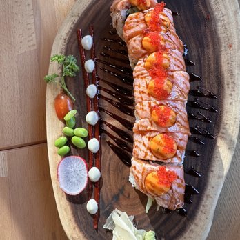 Rice N Roll Bistro - Spicy signature roll - Sushi Bars Near Me - Milwaukee, Wisconsin Rice N Roll Bistro - Spicy signature roll - Sushi Bars Near Me - Milwaukee, Wisconsin