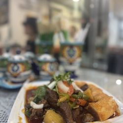 Nurlan Uyghur Restaurant 诺兰饭店 - Khazan Kebab