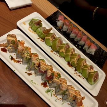 AKEMI Japanese Restaurant - Giants Roll (green), Titanic Roll (orange sauce) - Japanese Near Me - Berkeley, California