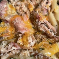 Zynda BBQ and Smoke Shack - Smoked chicken Mac & cheese