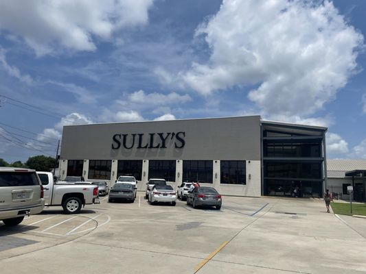 Sully's by null