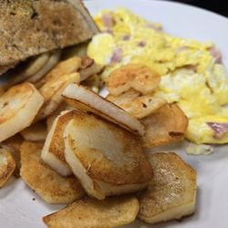 Ron's Cafe - Excellent breakfast, raisin toast too.
