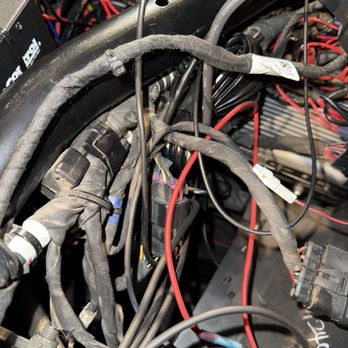 Fierce SxS - Bad connections and running wires like amateurs that creates noise and bad sound - Auto Parts & Supplies Near Me - Canyon Country, California
