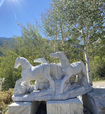 Slow Groovin BBQ by null