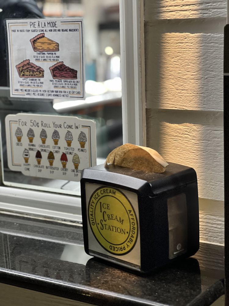 Ice Cream Station Logo