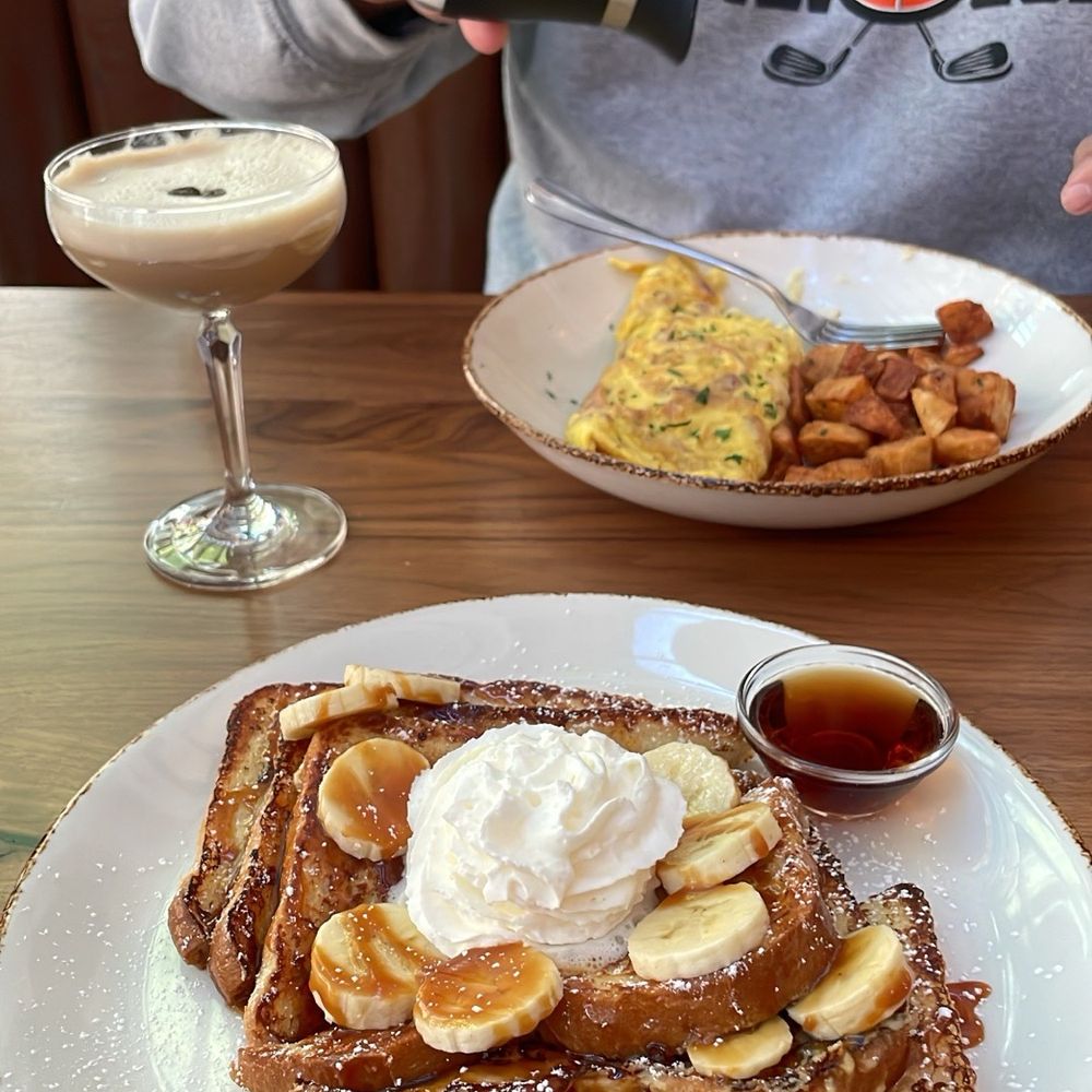 River North Bistro - French Toast and Bacon & Swiss Omelet - American Near Me - Chicago, Illinois River North Bistro - French Toast and Bacon & Swiss Omelet - American Near Me - Chicago, Illinois