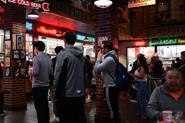 Portillo's & Barnelli's Chicago by null