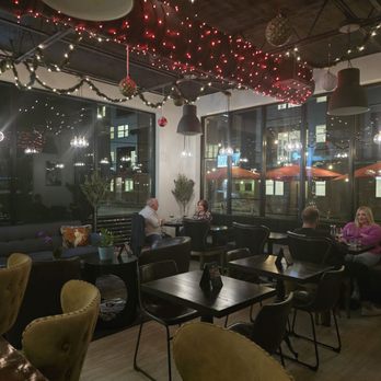 Salute Wine Bar - Wine Bars Near Me - Fort Worth, Texas Salute Wine Bar - Wine Bars Near Me - Fort Worth, Texas
