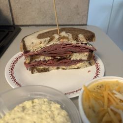 Big Steins Deli