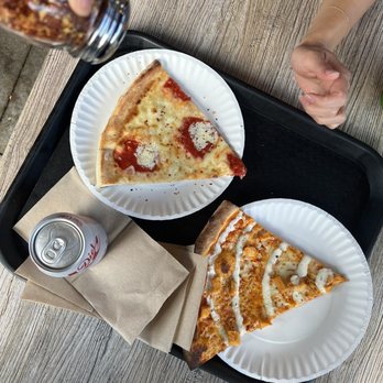 Brooklyn Pizza - Four Cheese - Slice Buffalo Chicken - Slice - Pizza Near Me - Birmingham, Michigan