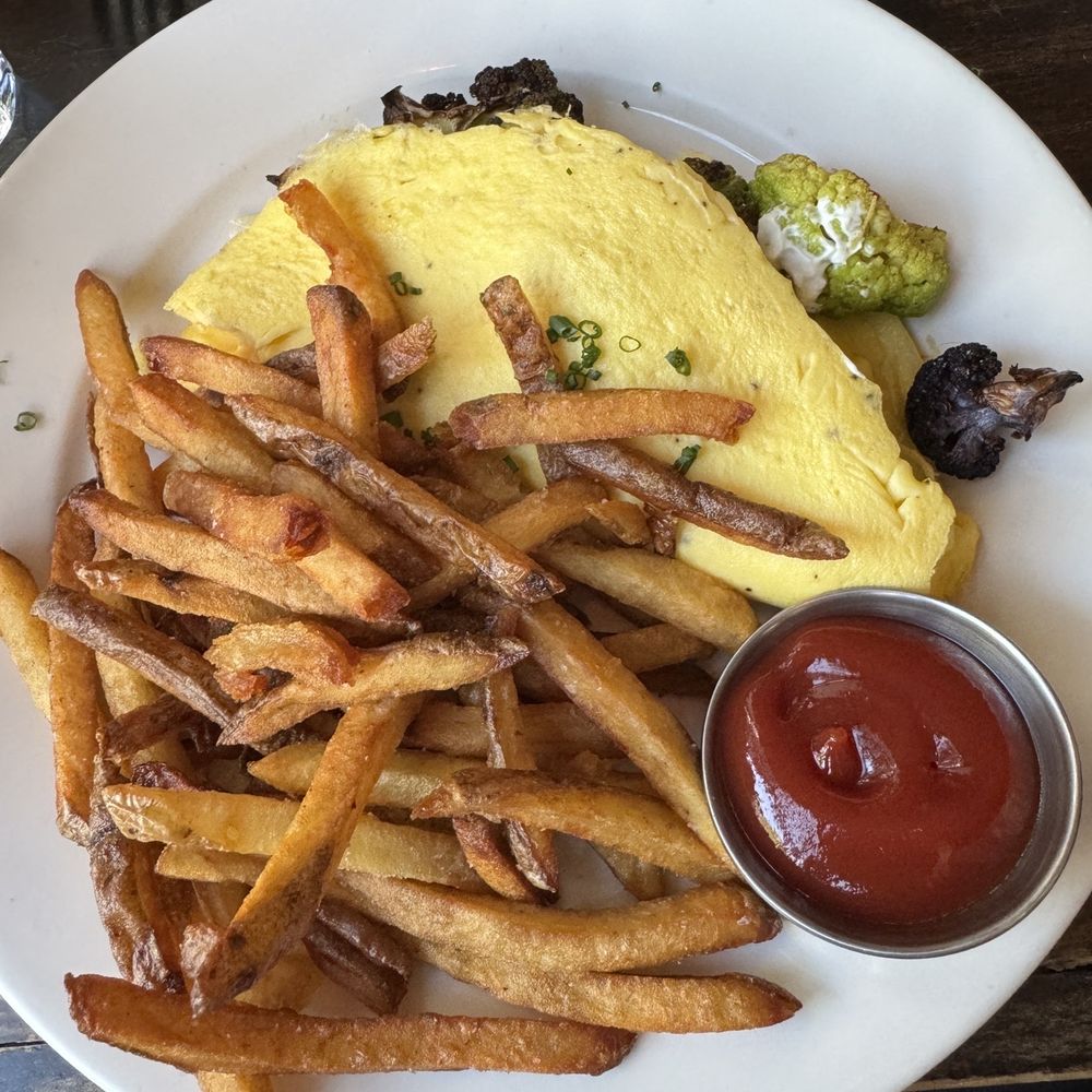 Café Paulette - Omelette Du Jour - French Near Me - Brooklyn, New York Café Paulette - Omelette Du Jour - French Near Me - Brooklyn, New York