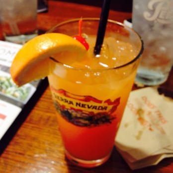 Applebee's Grill + Bar - Bahama Mama!! - American Near Me - Oroville, California