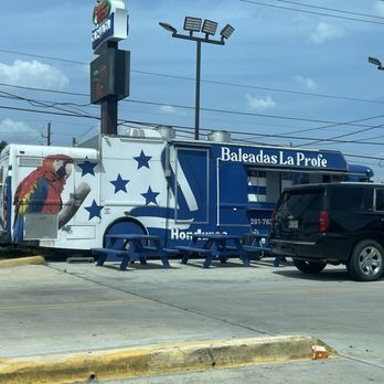 Kroozin Food Park - Baleadas La Profe truck - Food Trucks Near Me - Houston, Texas Kroozin Food Park - Baleadas La Profe truck - Food Trucks Near Me - Houston, Texas